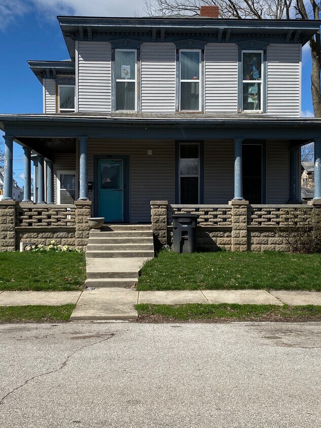 Primary Photo - 900 N 10th St