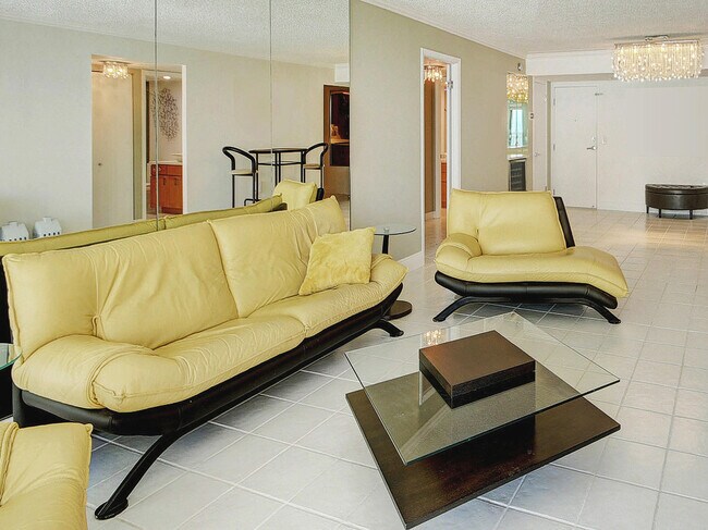 Foto del edificio - 3460 S Ocean Blvd