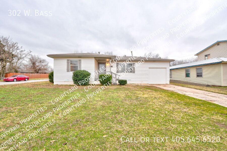 Photo - 302 W. Bass-