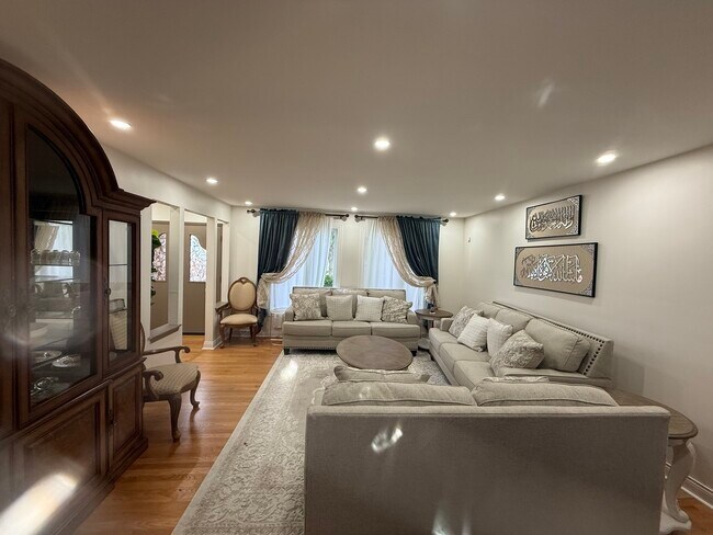 Foto del edificio - 5530 W 91st St