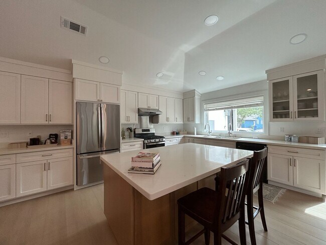 Foto del edificio - Stunning Newly Rebuilt Yountville Retreat | Fully Furnished