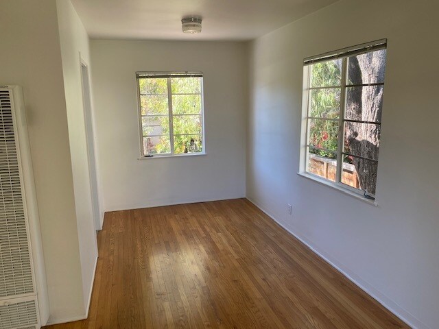 Foto del edificio - 2809 Serena Rd