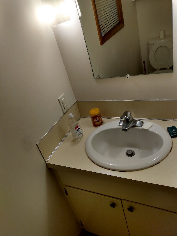 Foto del edificio - 264 W 16th St