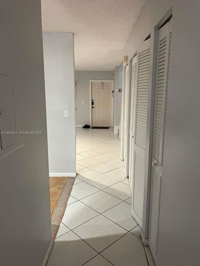 Photo - 9787 Riverside Dr House