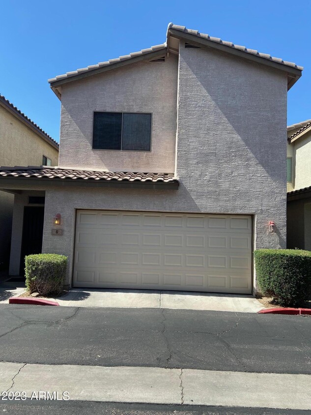 Primary Photo - 3034 N 39th St