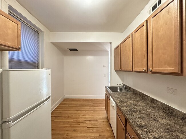 Foto del edificio - 4607 N Western Ave