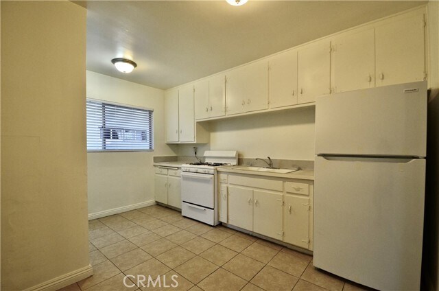 Foto del edificio - 5147 Canoga St
