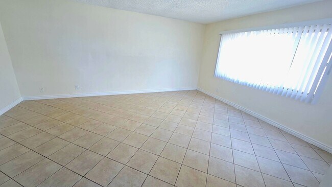 Foto del edificio - 12833 Ninth Street
