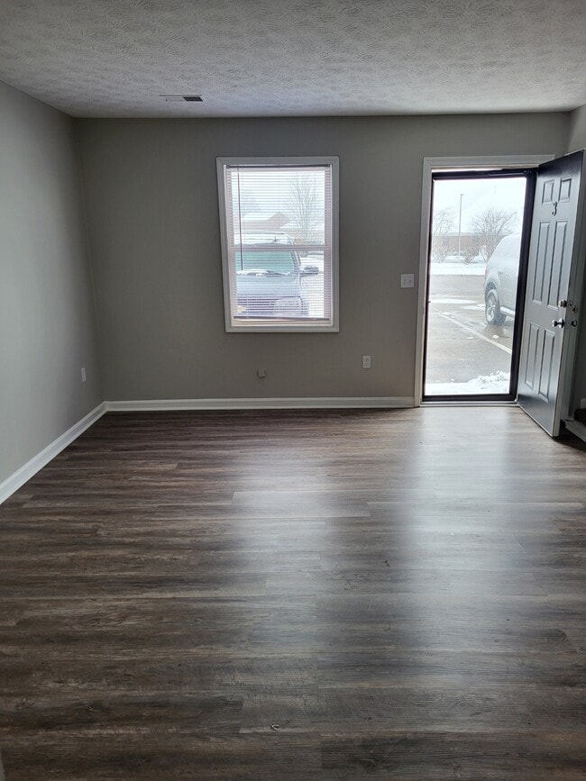 Building Photo - 217 Churchill Dr