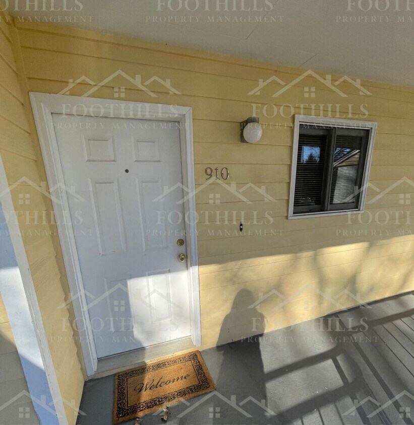 Primary Photo - 2 bedroom, 2 bathroom condominium unit nea...