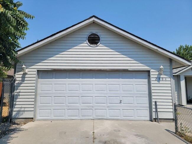 Building Photo - Kennewick Rambler for Rent