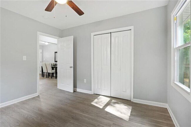 Foto del edificio - 983 Welch St SE
