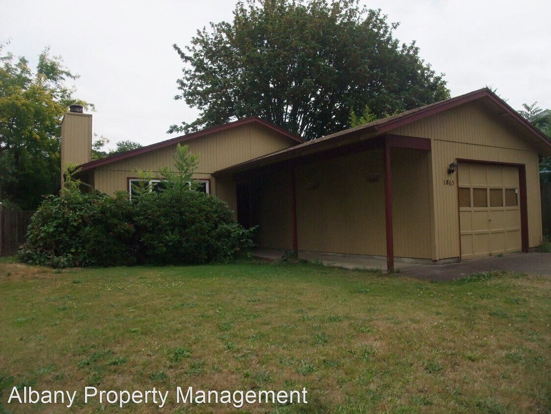 Primary Photo - 3 br, 1 bath House - 1865 SE Bethel St