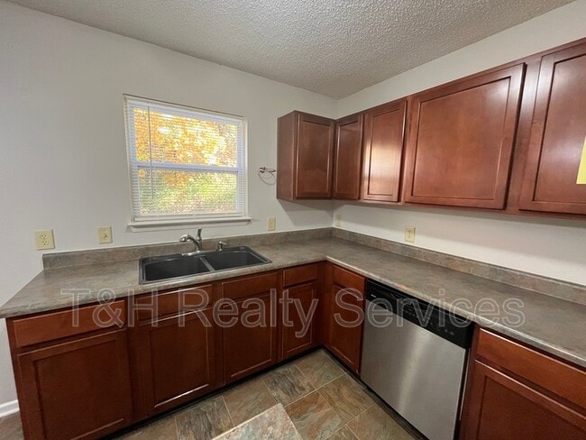 Building Photo - 8632 Belle Union Dr