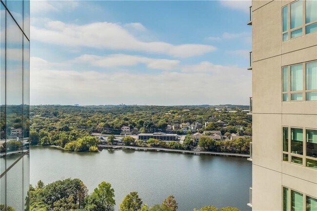 Foto del edificio - 44 East Ave