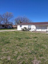 Building Photo - 204-206 Dewald St