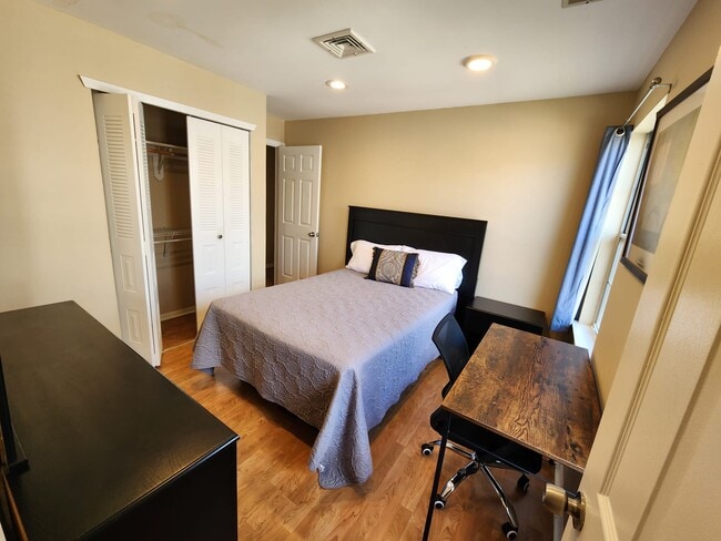 Photo - 12 Colgate Dr Townhome