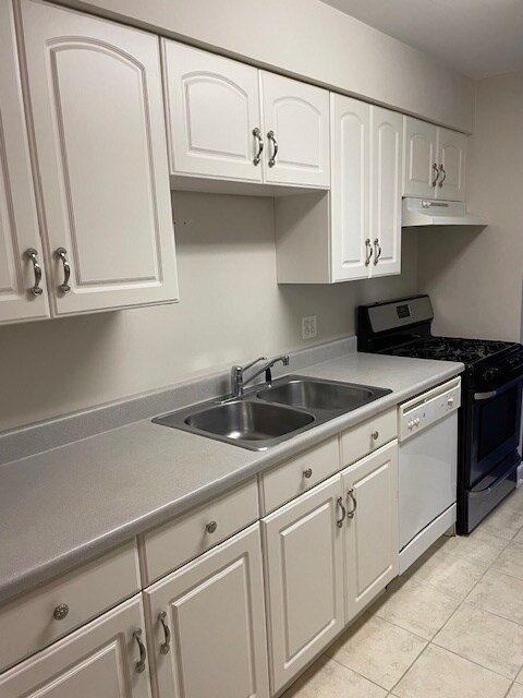 Foto del edificio - 2730 Mitchell Dr