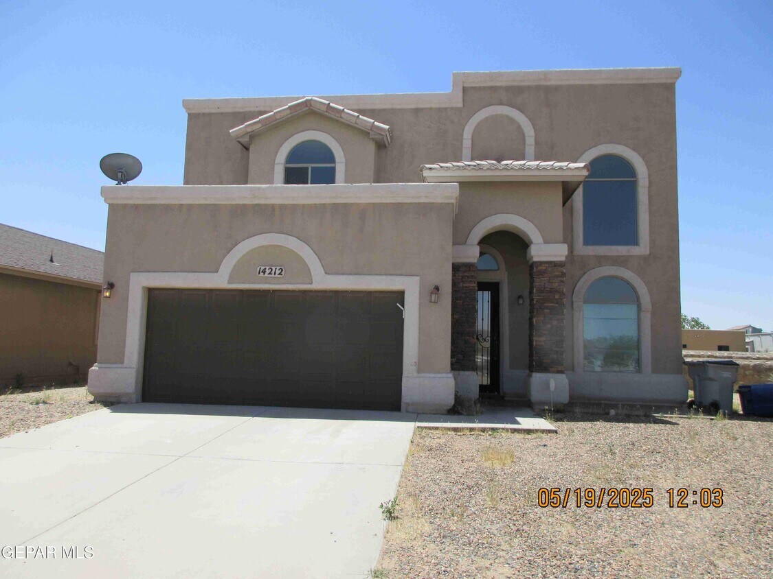 Primary Photo - 14212 Trigger Rock Ln