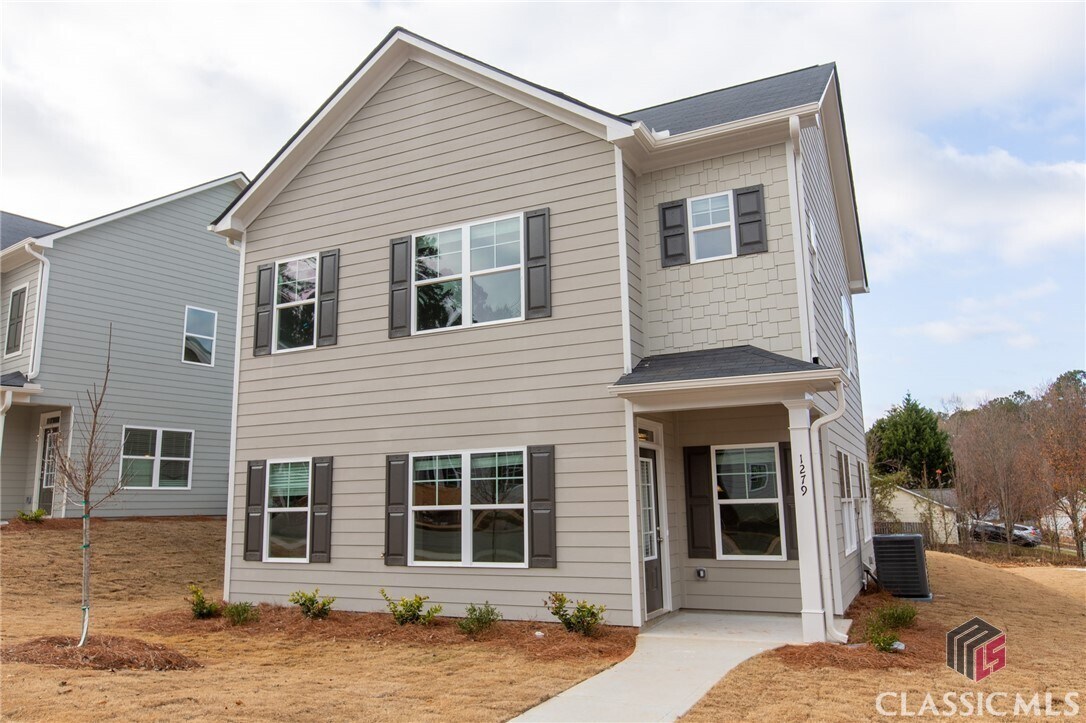 Primary Photo - 1275 Towne Square Ct