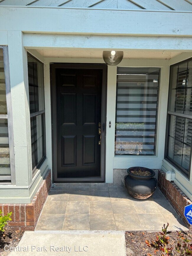 Building Photo - 3 br, 2 bath House - 7841 Pine Trace Dr