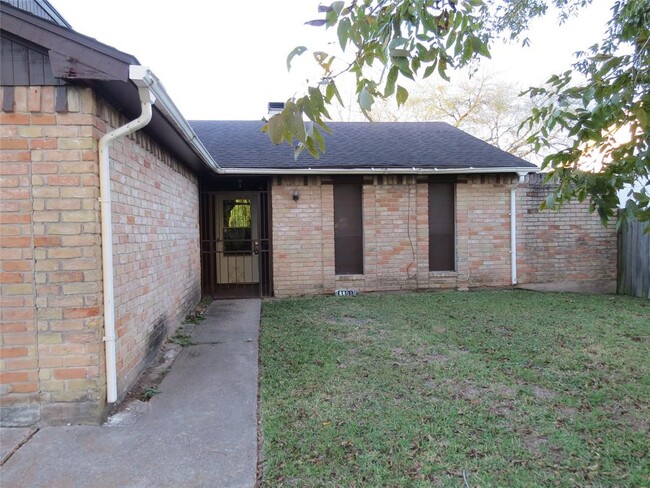 Building Photo - 8803 Sherrywood Dr
