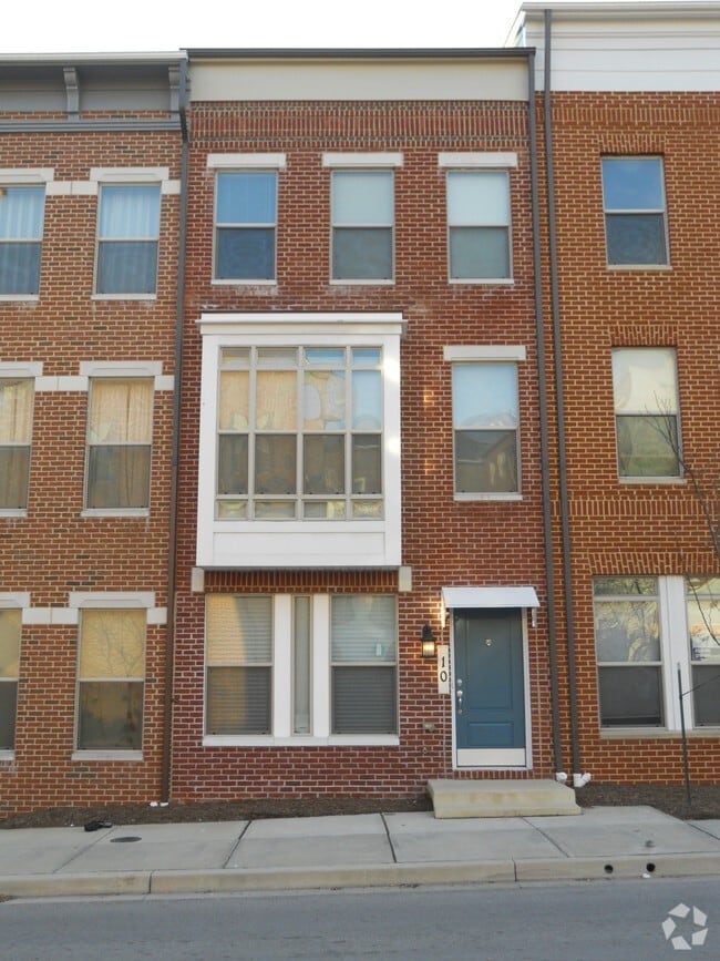 Jonestown Apartments for Rent with Hardwood Floors Baltimore, MD 2 Rentals
