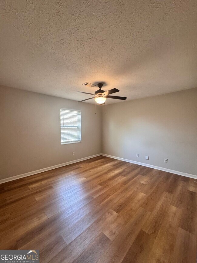Foto del edificio - 2888 Parrott Ave NW