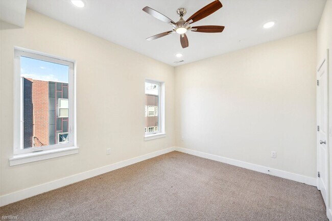 Building Photo - 5 br, 3 bath Duplex - 1945 N GRATZ ST Unit 2