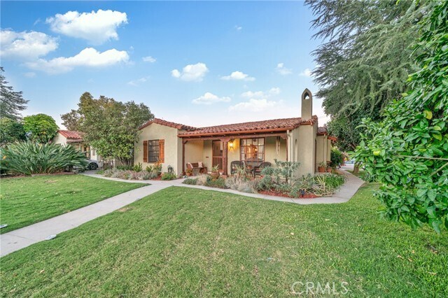 Building Photo - 5702 Camellia Ave