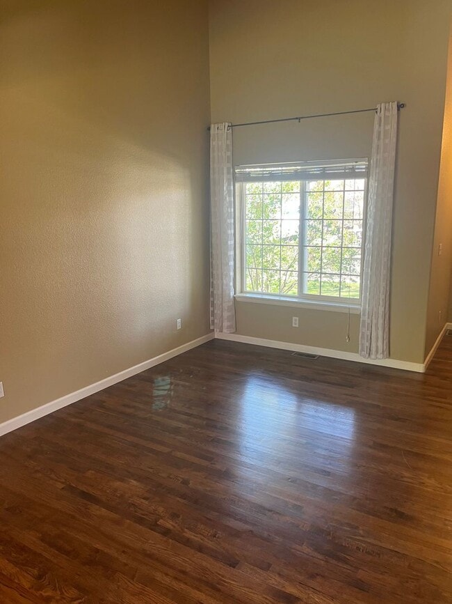 Building Photo - 3658 Claycomb Ln