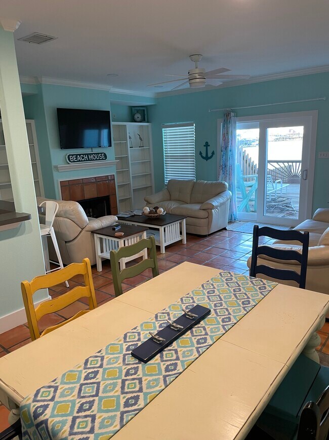 Foto del edificio - 15402 Fortuna Bay Dr