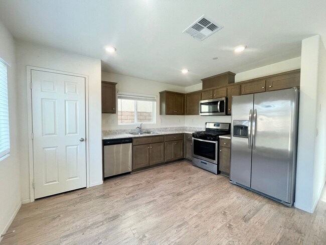 Building Photo - COMING SOON Two Story 3 Bedrooms 3 Bathroo...