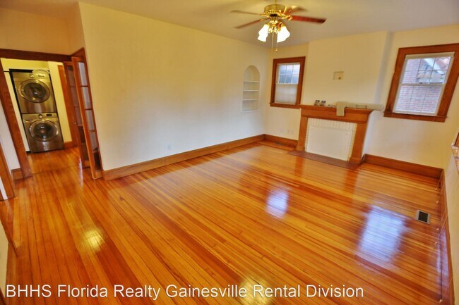 Building Photo - 4 br, 2 bath House - 417 SW 10th St