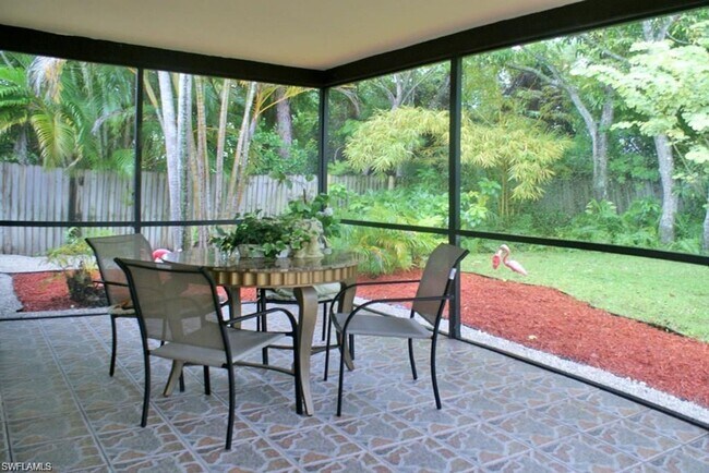 Foto del edificio - Enjoy Your Vacation in This Single Family Pet Friendly Home NO HOA ** WEEKLY AND MONTHLY RENTAL *...