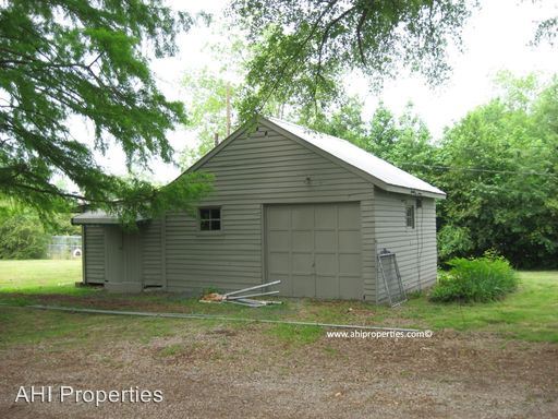 Building Photo - 119 Magnolia St