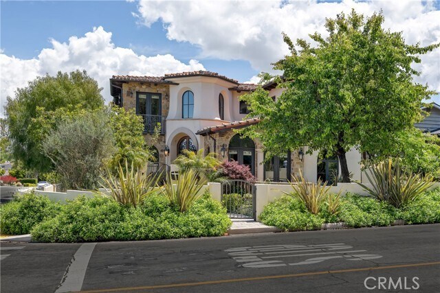 Primary Photo - 718 N Poinsettia Ave