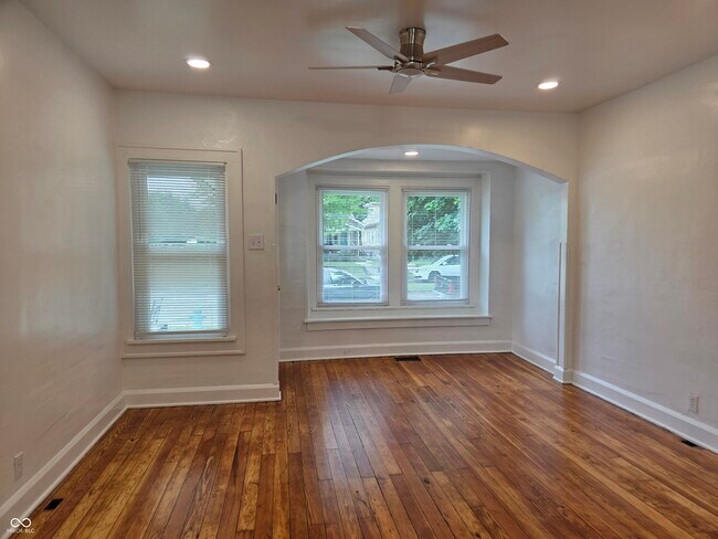 Foto del edificio - 774 Dequincy St