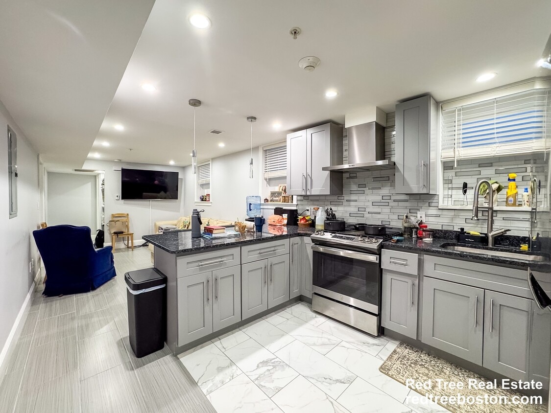 Photo - 62 Hecla St. Unit B