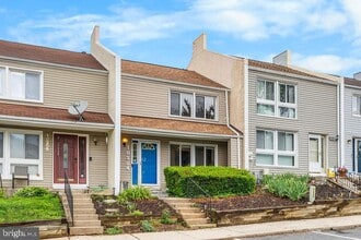 Building Photo - 10304 Nightmist Ct