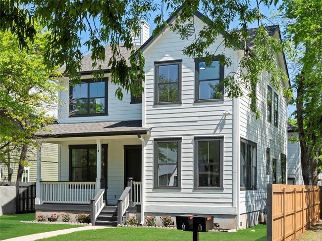 Building Photo - 5209 Evans Ave