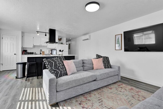 Foto del edificio - 2113 S Owyhee St