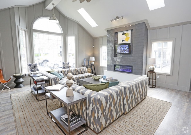 Building Photo - Beaumont Grand Apartment Homes