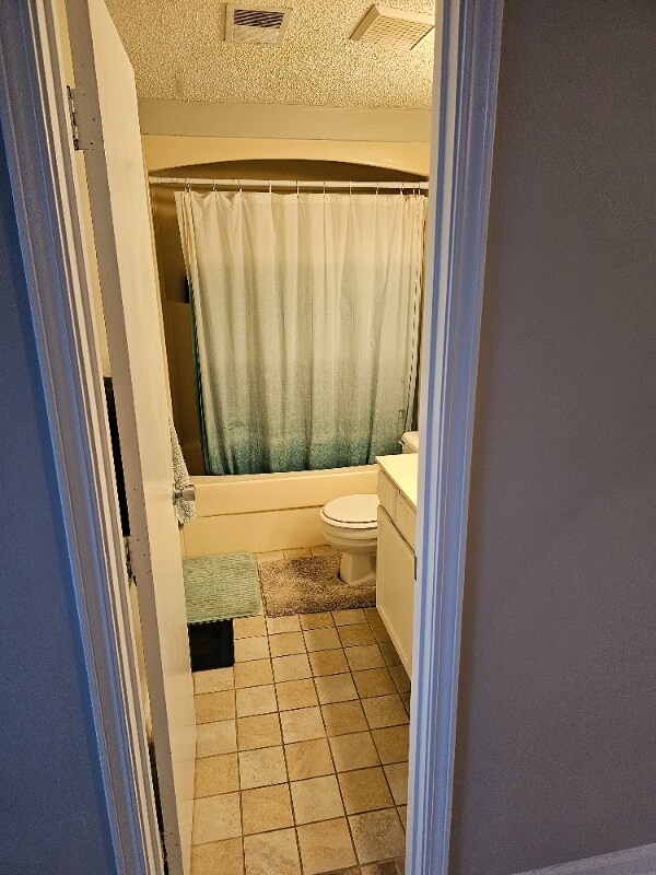 Building Photo - 2009 Greene St