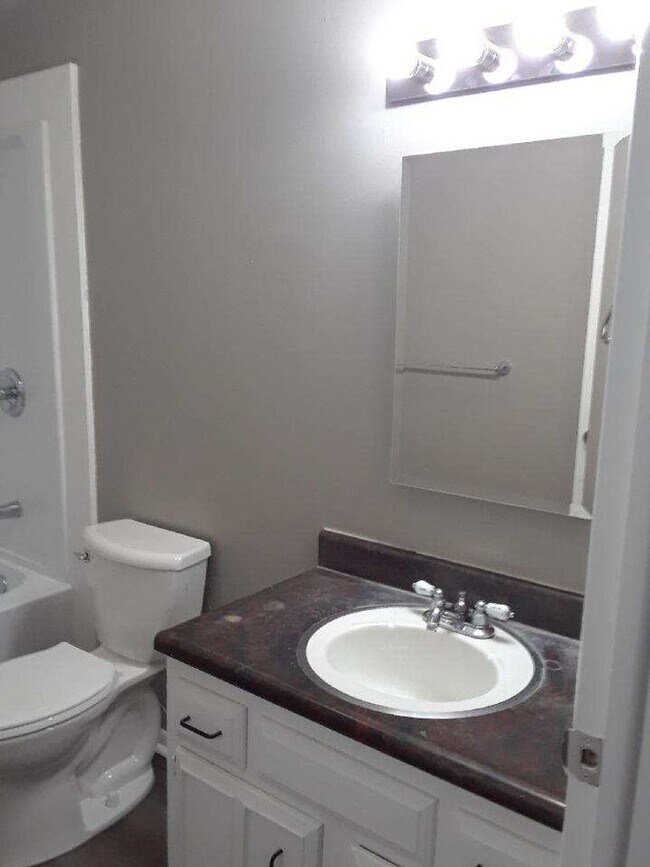 Foto del edificio - 1 bedroom duplex