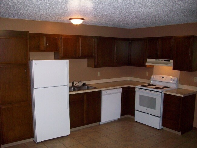 Foto del edificio - 2208 E Divide Ave