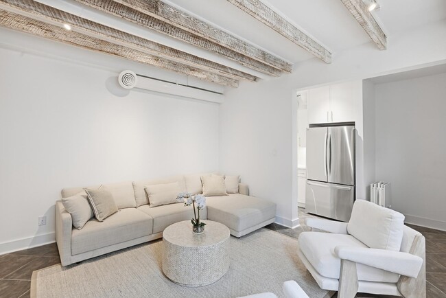 Foto del edificio - 309 Lorch St