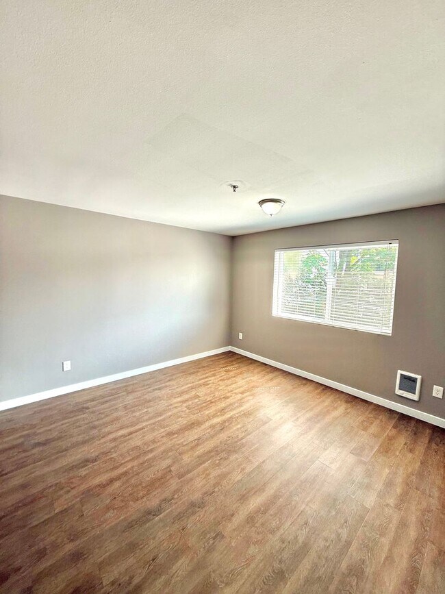 Foto del edificio - 4236 7th Ave NE