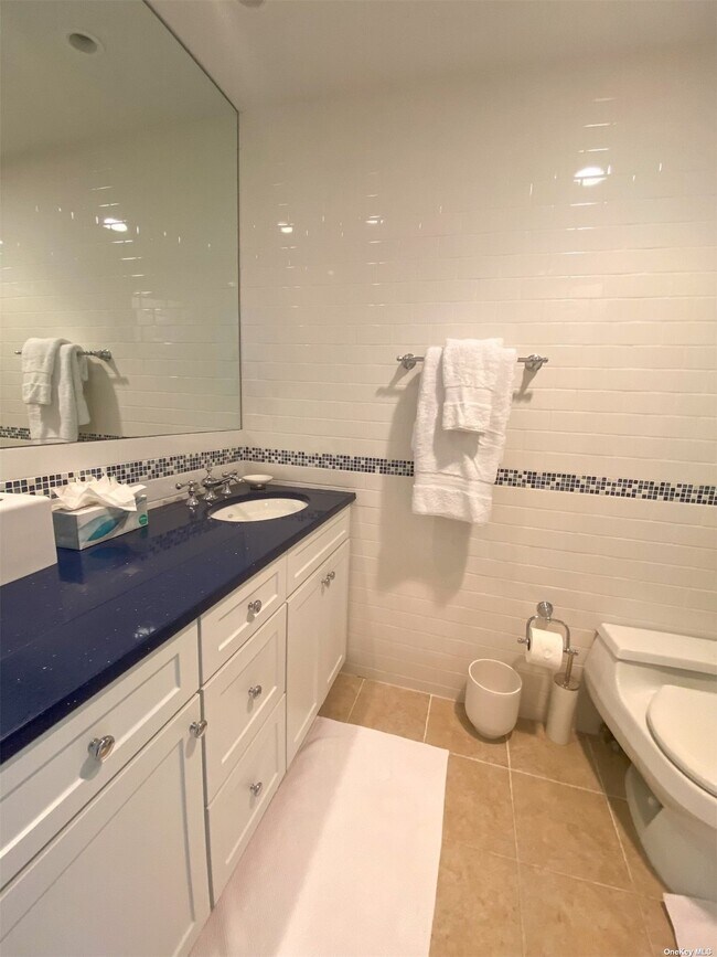 Building Photo - 261 Dune Rd