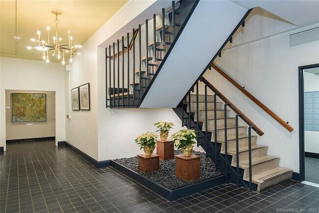 Foto del edificio - 31 Woodland St